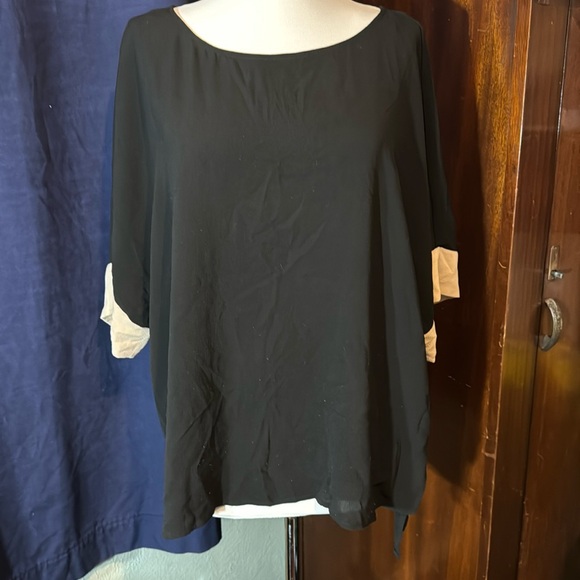 Vince Camuto black blouse - Picture 1 of 5